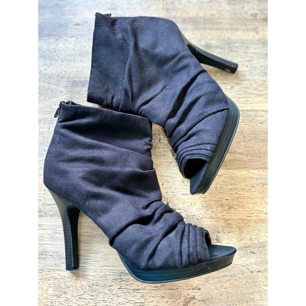 Fioni peep toe 8.5 ankle boots